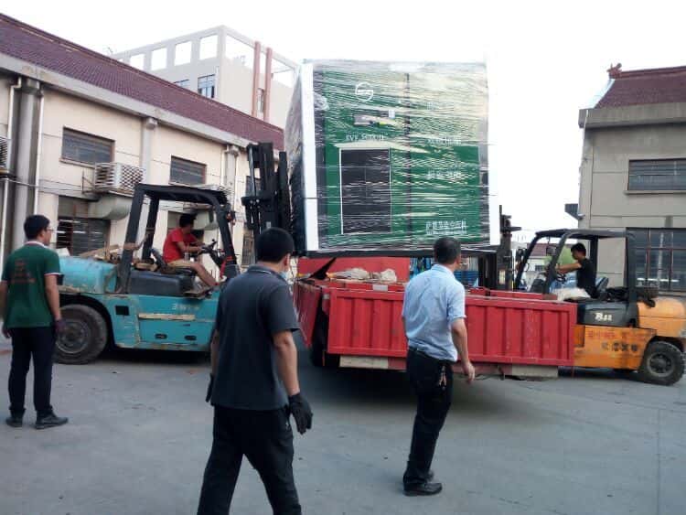 薩震節(jié)能空壓機運下車